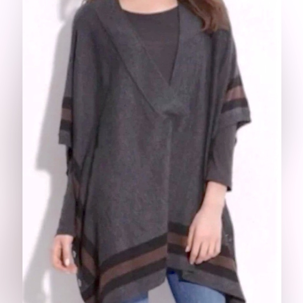 hinge Women’s Poncho Sweater